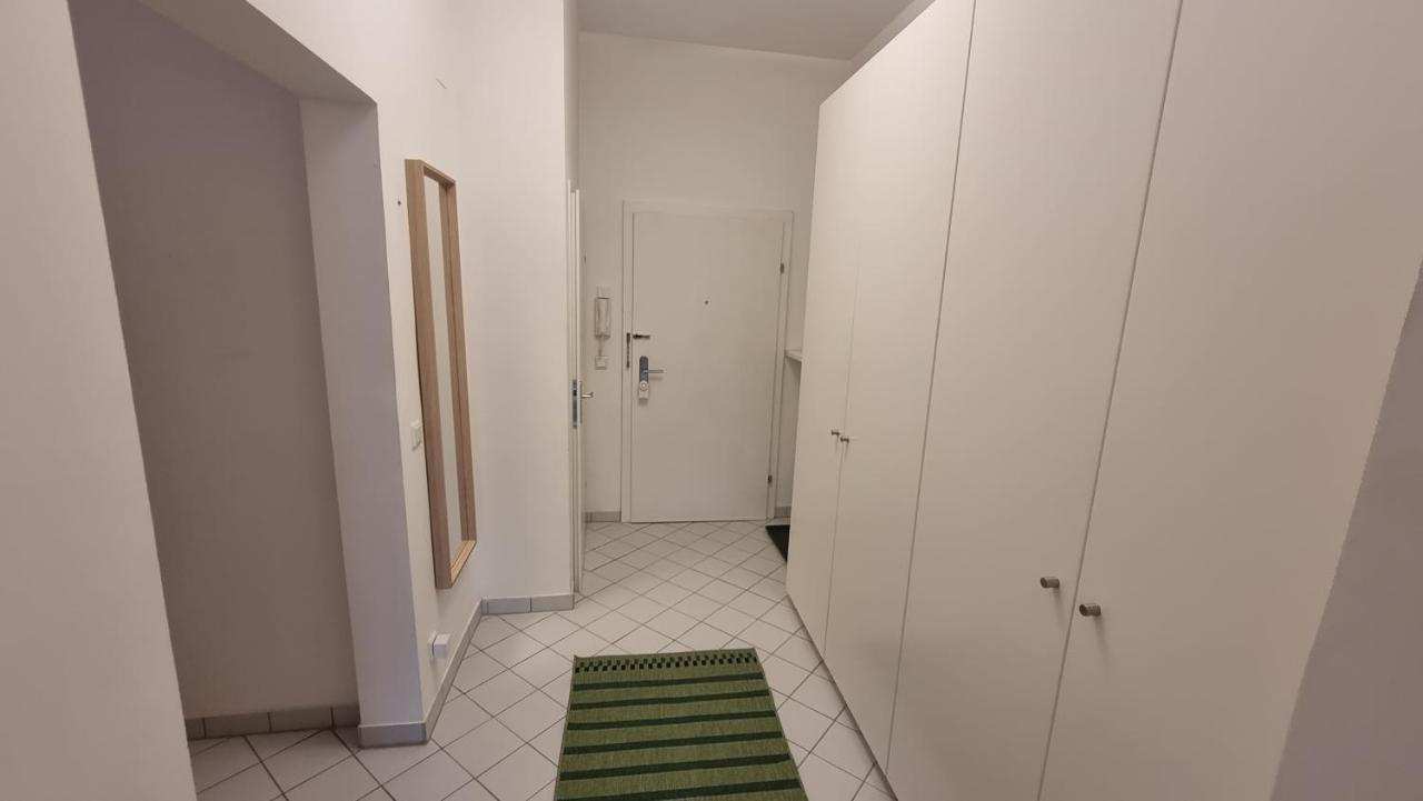 Sunny Apartment Next To Metro 1Br Vienna Exterior photo
